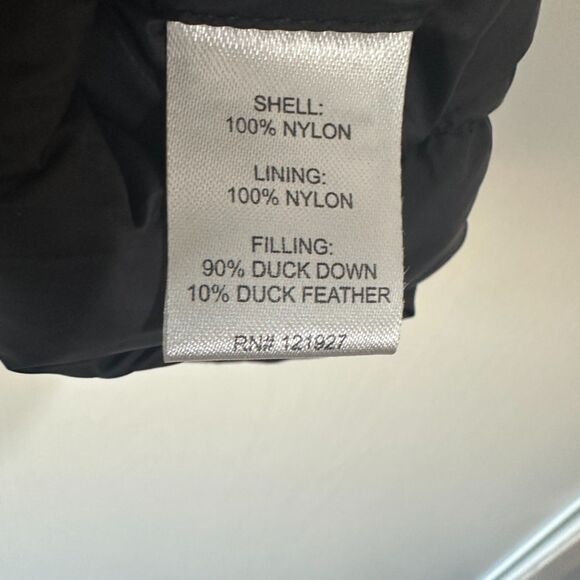 Johnnie-O x NCIS LOS ANGELES Quilted Puffer Vest Full Zip Down Black Mens XL NWT - Picture 8 of 8